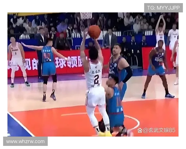 浓眉上半场火力全开13投8中砍下21分6篮板助球队领先对手 浓眉上半场火力全开13投8中砍下21分6篮板助球队领先对手