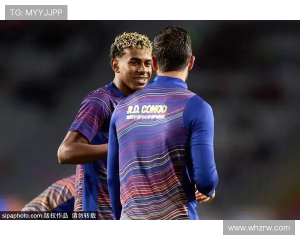 重返诺坎普巴萨海报展现弗里克亚马尔库巴西三位明星球员风采